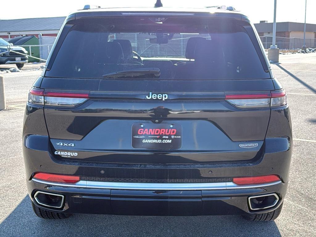 used 2022 Jeep Grand Cherokee car, priced at $43,595
