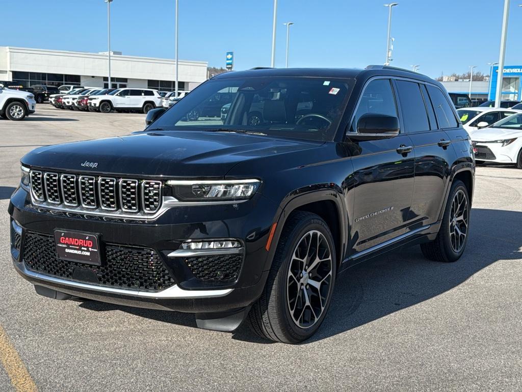used 2022 Jeep Grand Cherokee car, priced at $43,595