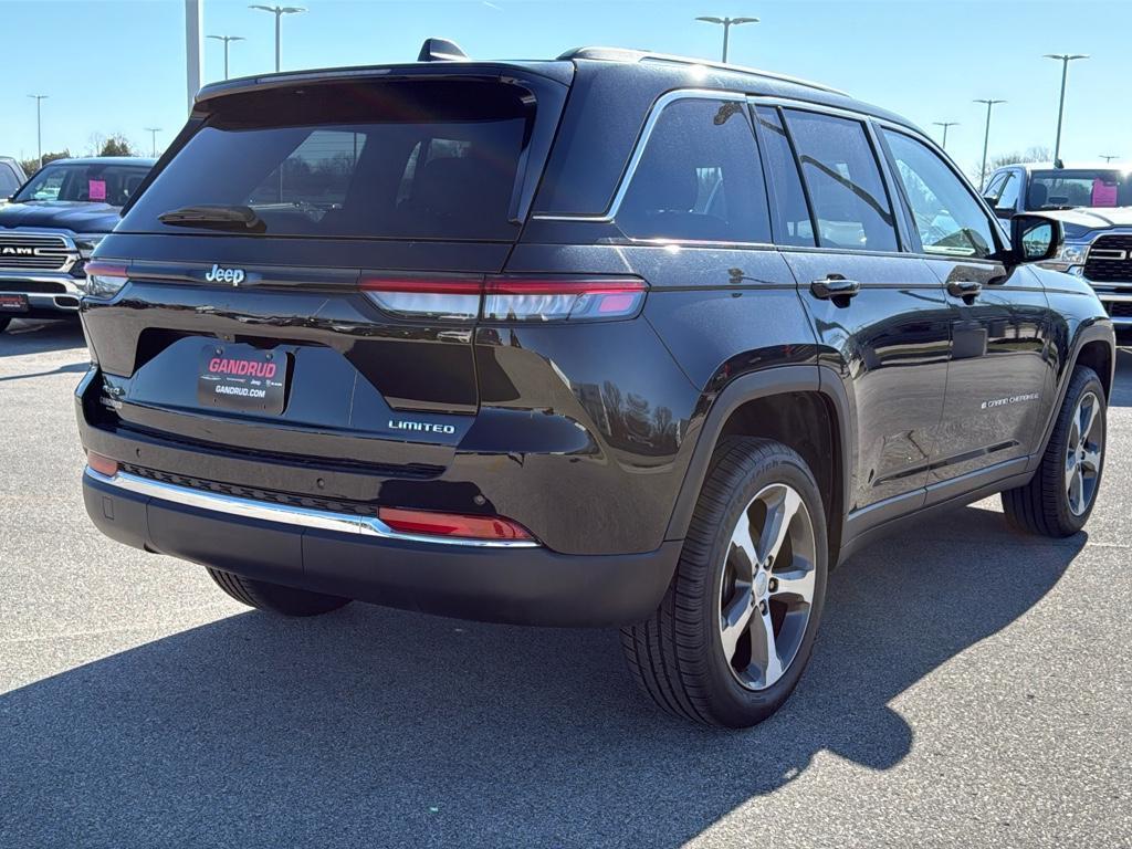 used 2023 Jeep Grand Cherokee car, priced at $33,895