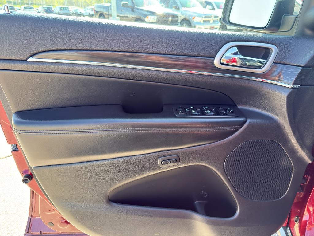 used 2020 Jeep Grand Cherokee car, priced at $20,395