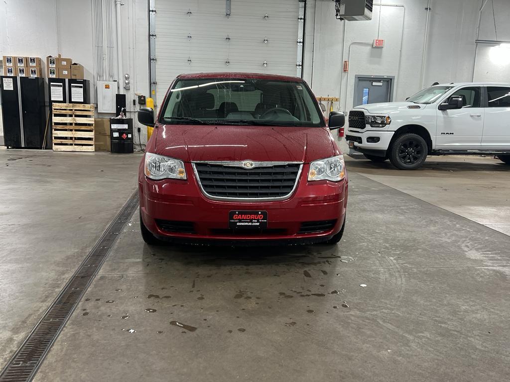used 2008 Chrysler Town & Country car