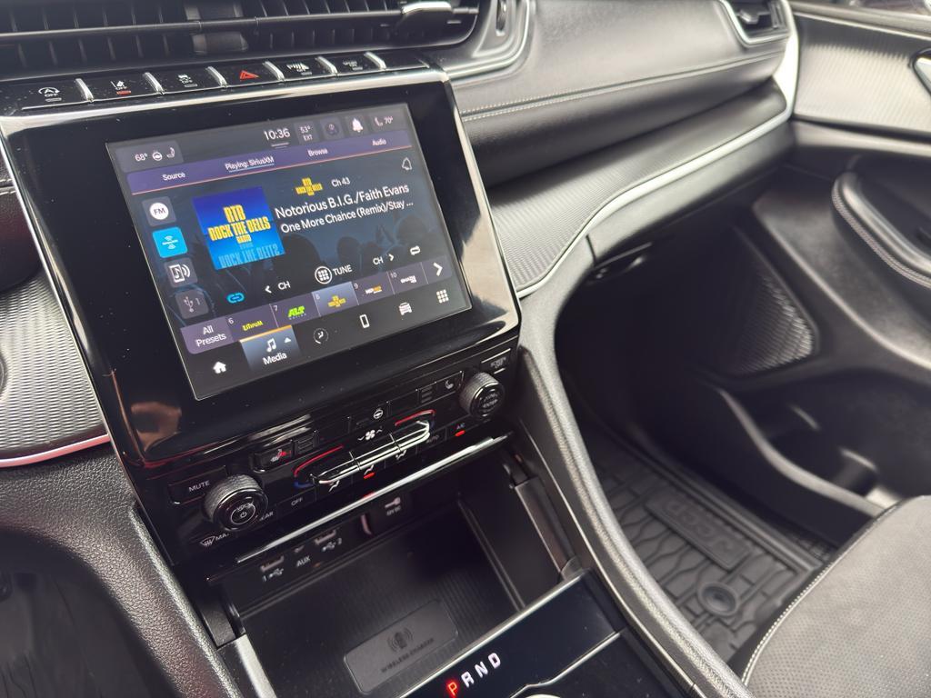 used 2024 Jeep Grand Cherokee car, priced at $35,295