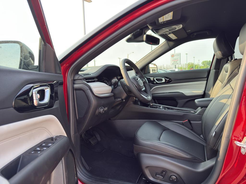 new 2025 Jeep Compass car, priced at $34,577