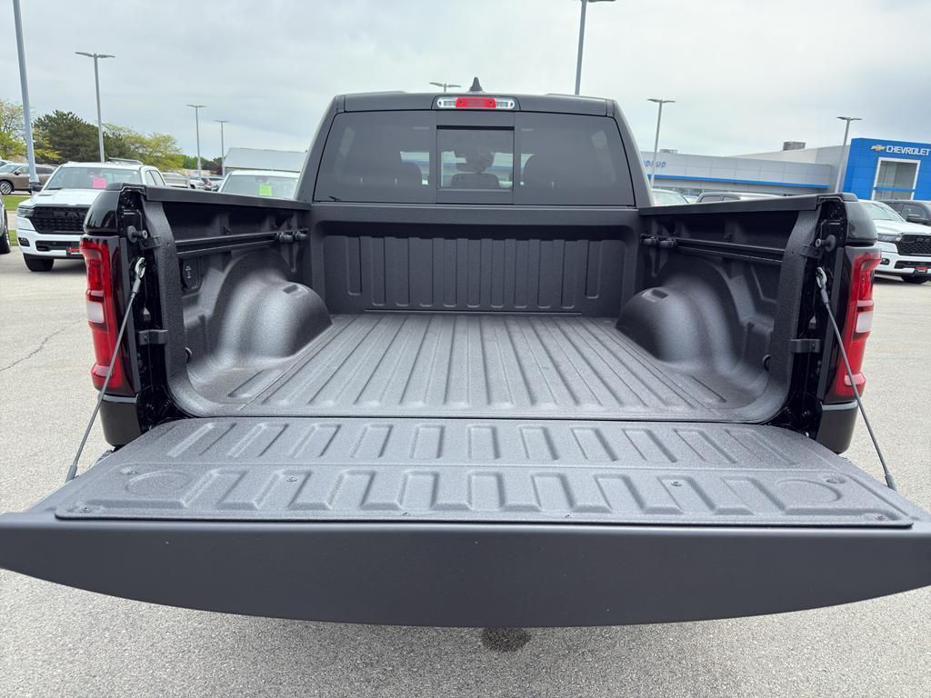 new 2025 Ram 1500 car, priced at $67,521