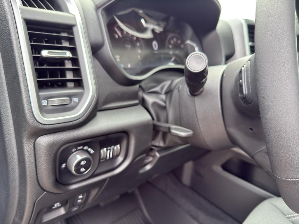 new 2025 Ram 1500 car, priced at $67,521