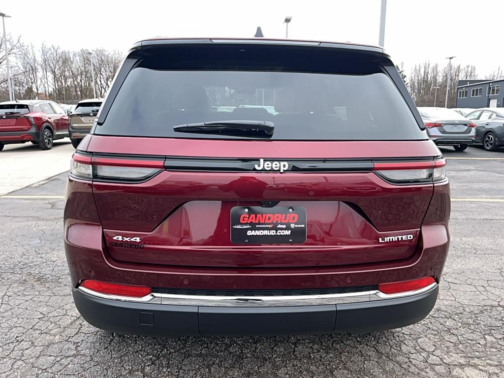 new 2025 Jeep Grand Cherokee car, priced at $48,701