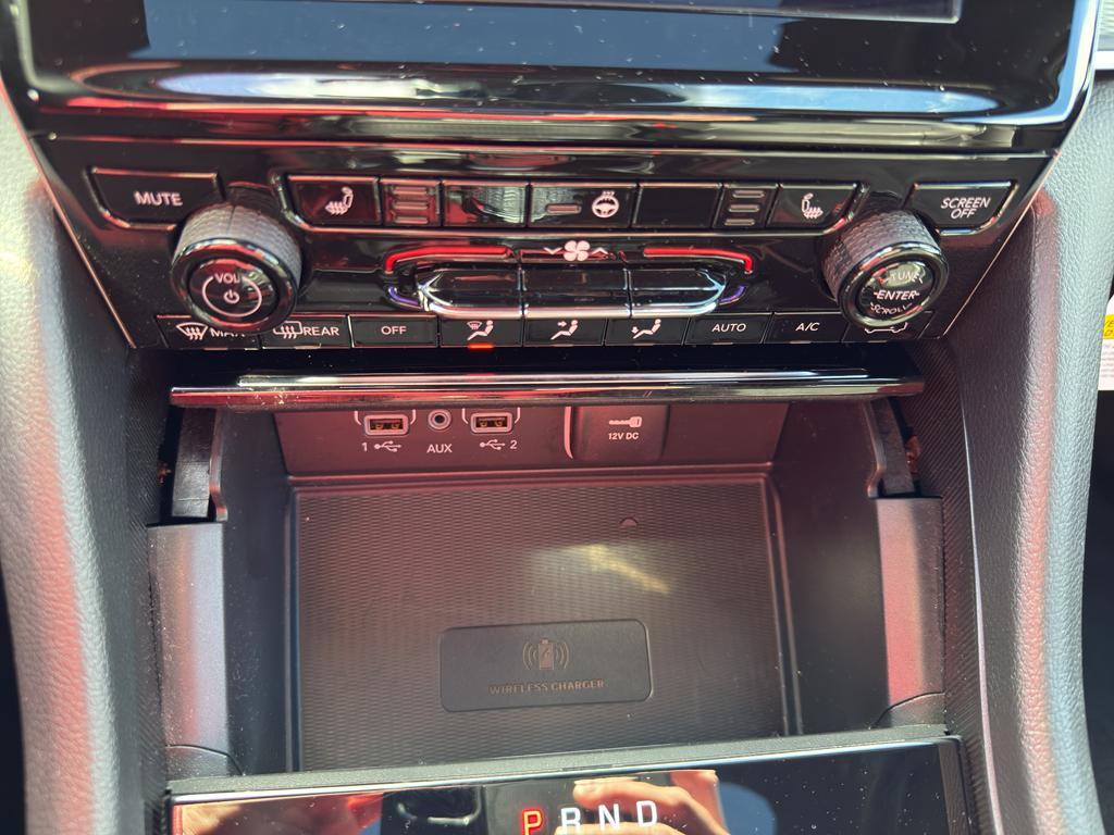 new 2025 Jeep Grand Cherokee car, priced at $42,999