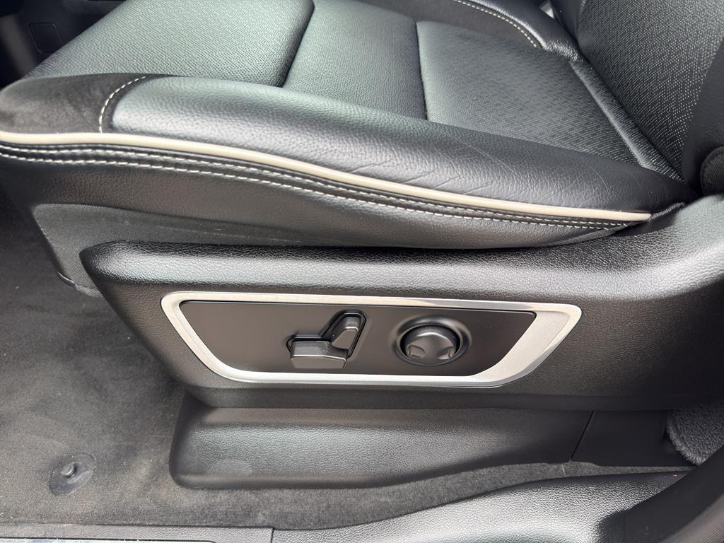 used 2022 Ram 1500 car, priced at $43,995