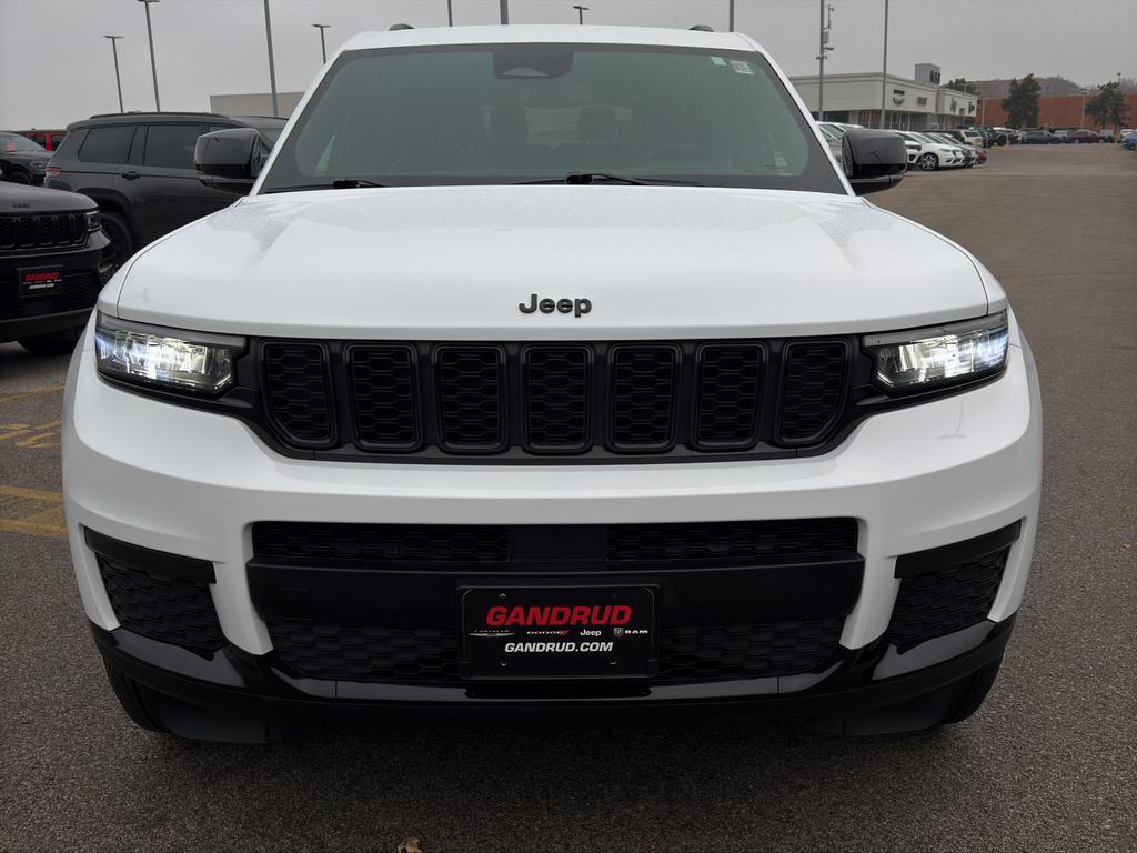 used 2024 Jeep Grand Cherokee L car, priced at $31,995