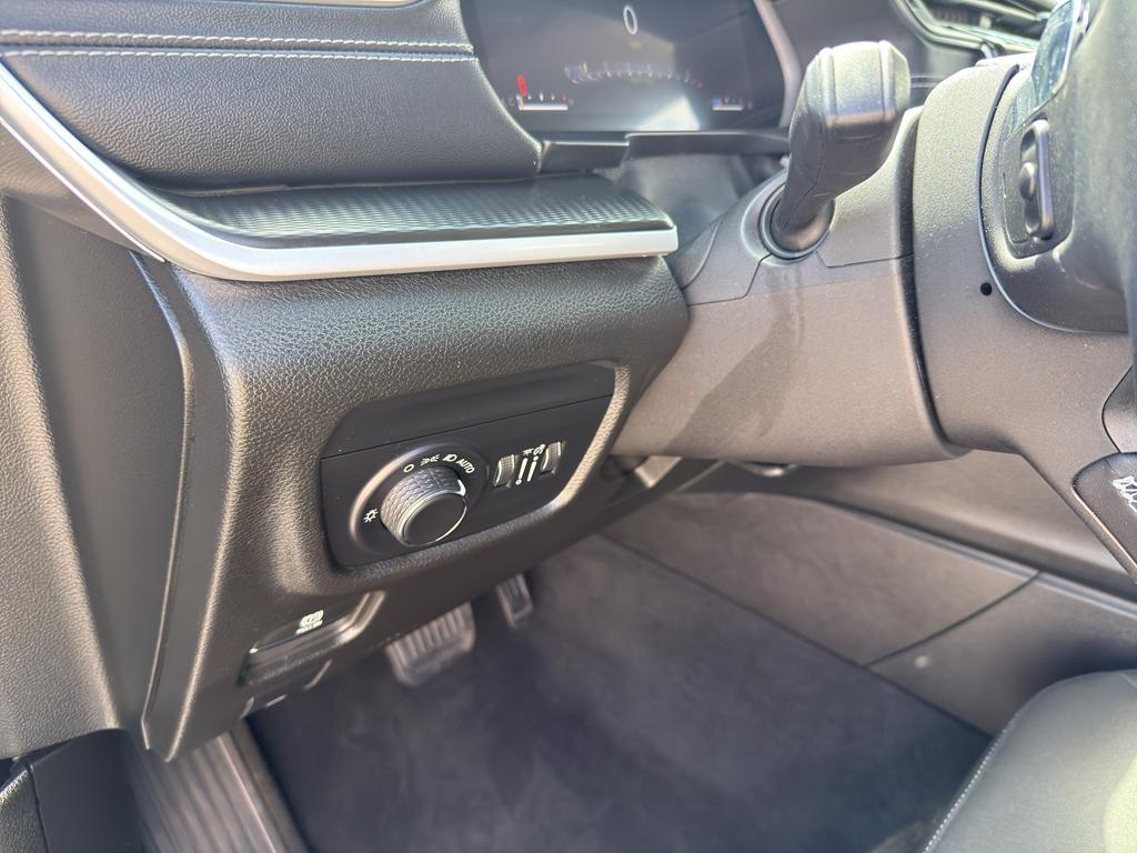 used 2023 Jeep Grand Cherokee car, priced at $33,995