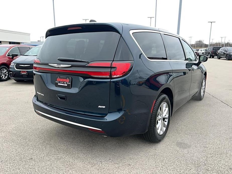 new 2025 Chrysler Pacifica car, priced at $47,791