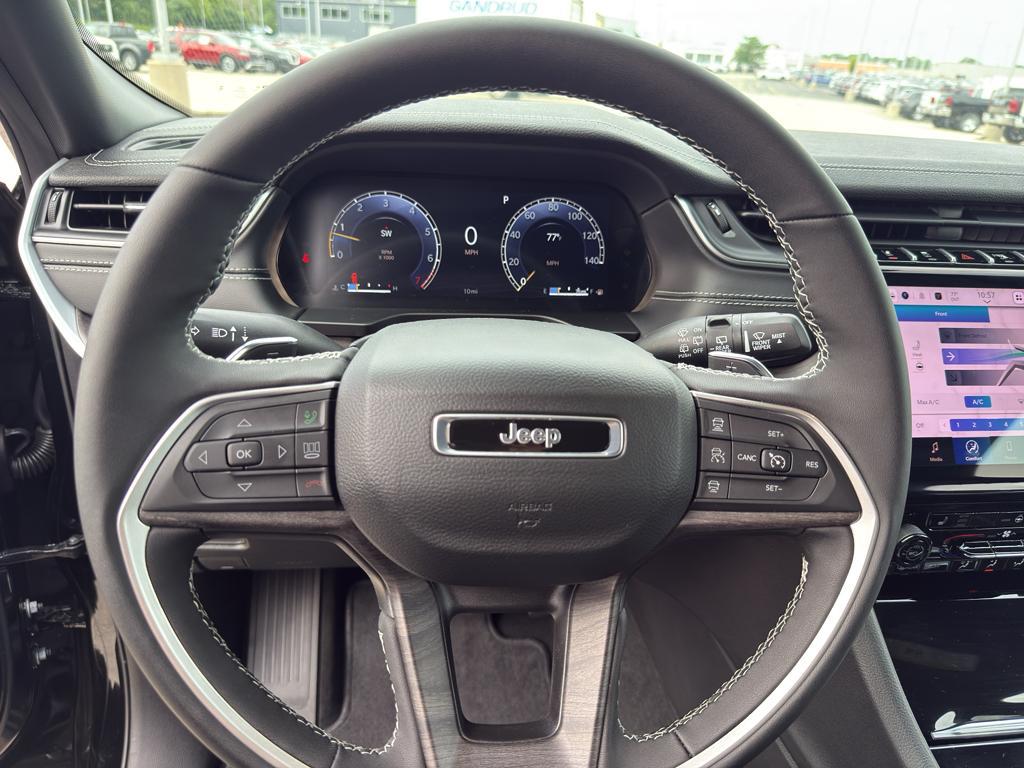 new 2025 Jeep Grand Cherokee L car, priced at $48,097