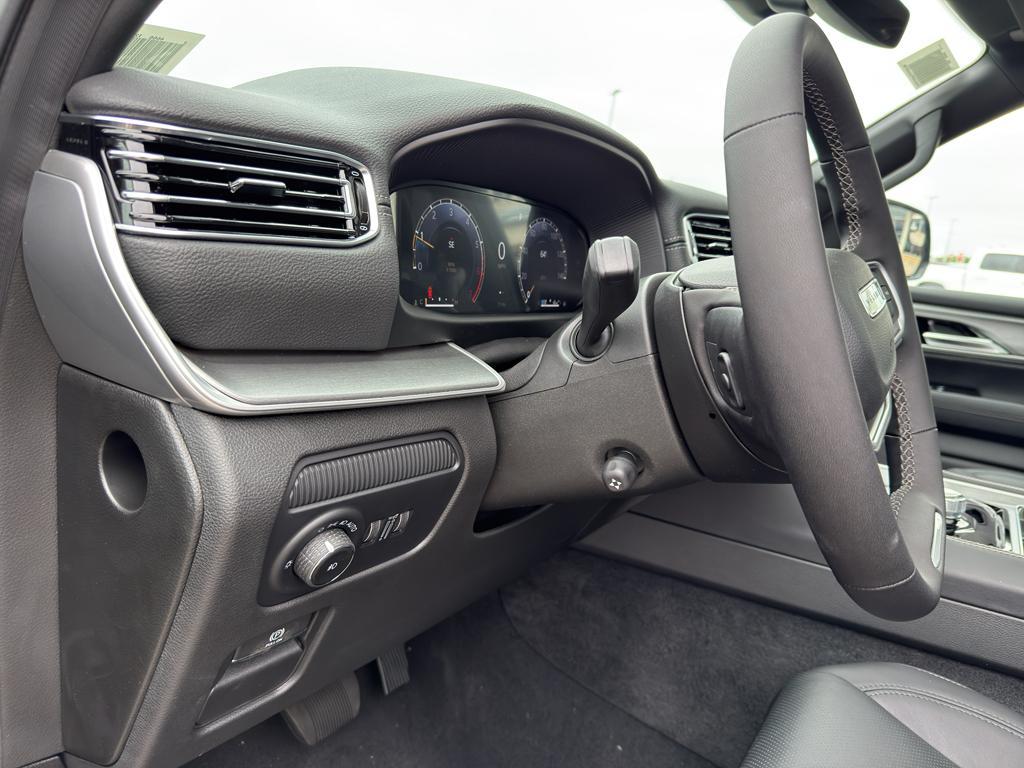 new 2025 Jeep Wagoneer L car, priced at $71,999