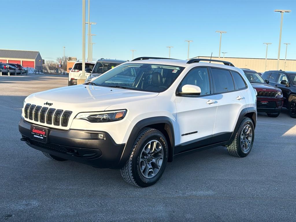 used 2020 Jeep Cherokee car, priced at $17,295