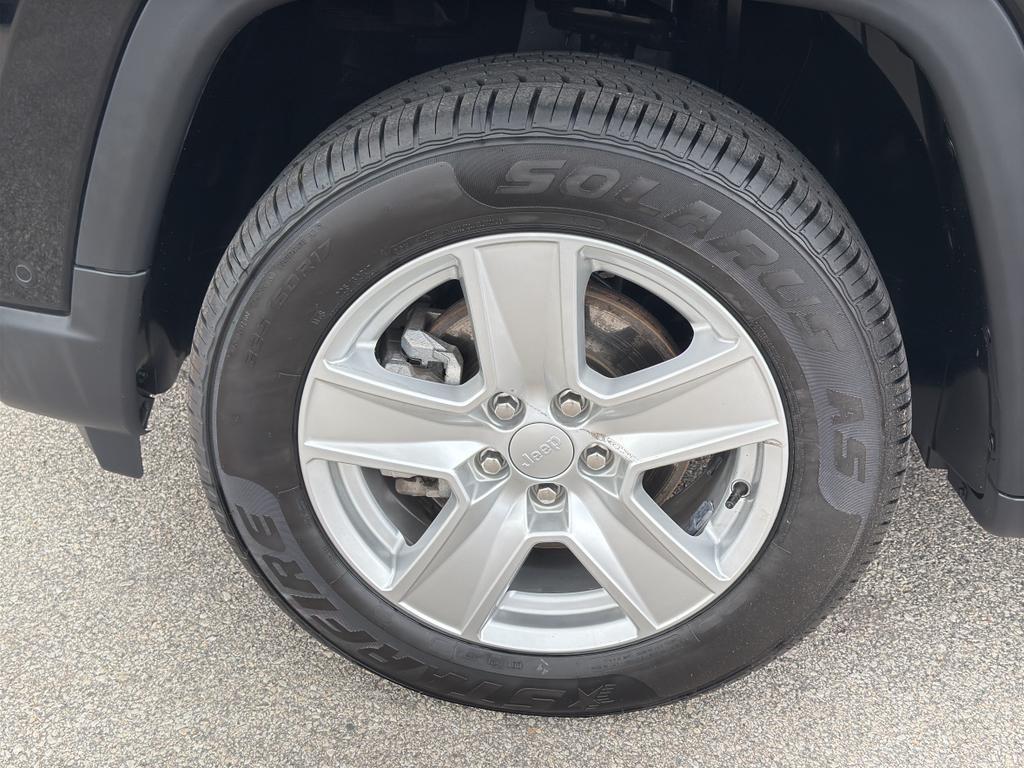 used 2022 Jeep Compass car, priced at $23,095
