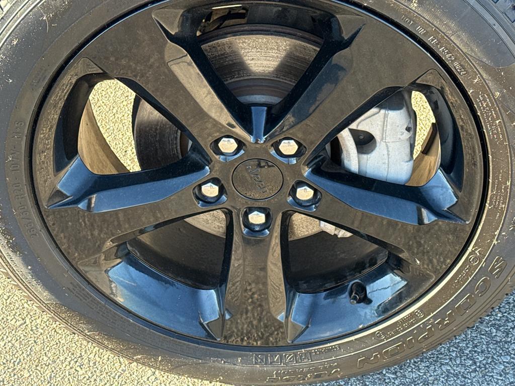 used 2024 Jeep Grand Cherokee car, priced at $38,595