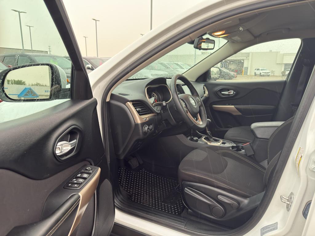 used 2017 Jeep Cherokee car, priced at $14,995