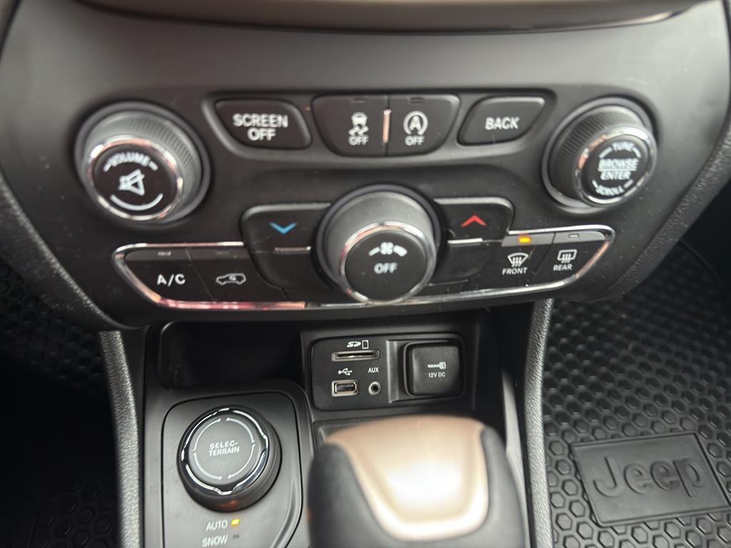 used 2017 Jeep Cherokee car, priced at $14,995