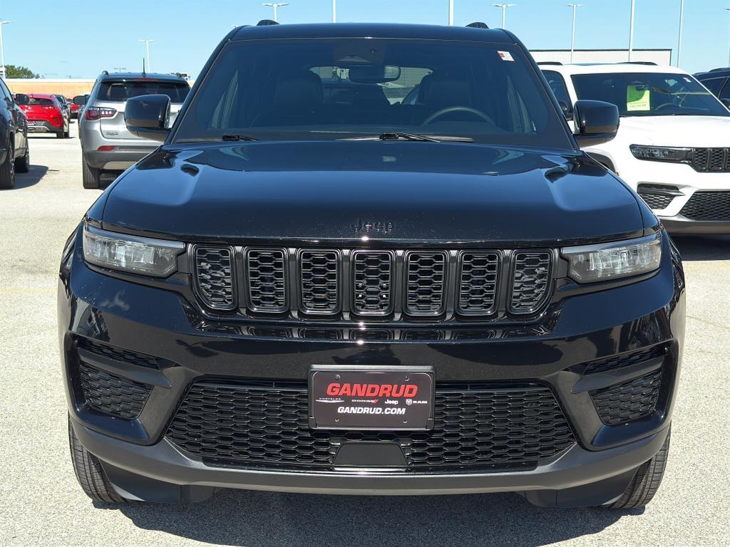 used 2024 Jeep Grand Cherokee car, priced at $36,295