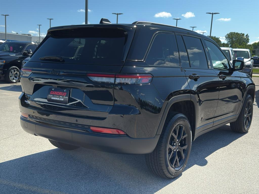 used 2024 Jeep Grand Cherokee car, priced at $36,295