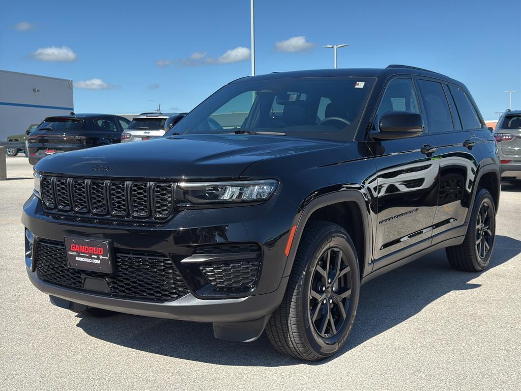 used 2024 Jeep Grand Cherokee car, priced at $36,295