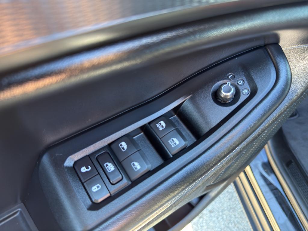 used 2024 Jeep Grand Cherokee car, priced at $36,295