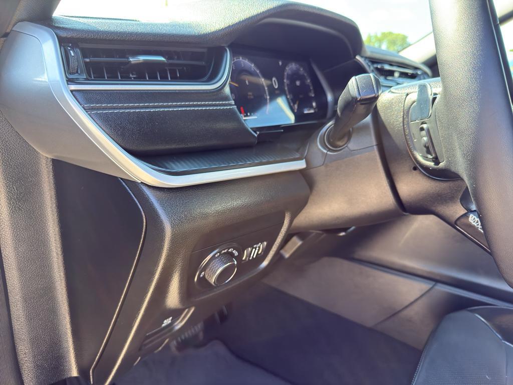 used 2024 Jeep Grand Cherokee car, priced at $36,295