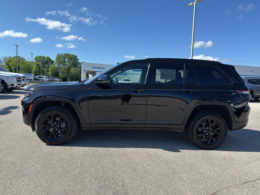 used 2024 Jeep Grand Cherokee car, priced at $36,295