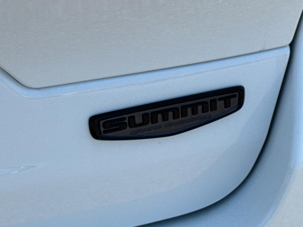 new 2025 Jeep Grand Cherokee car, priced at $67,133