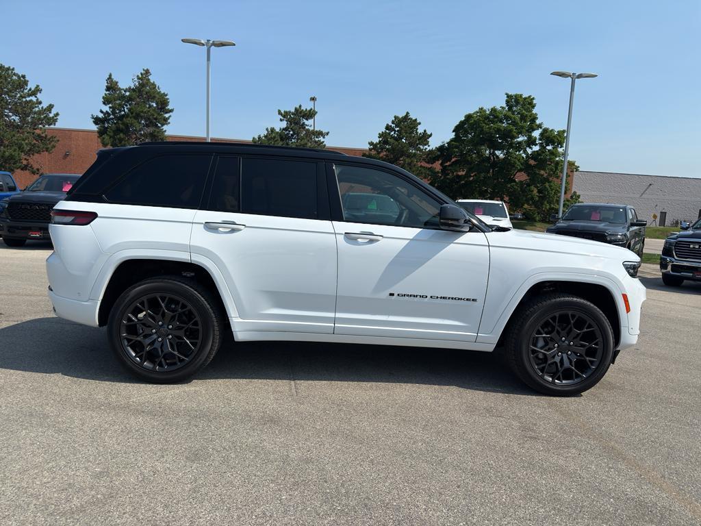 new 2025 Jeep Grand Cherokee car, priced at $67,133