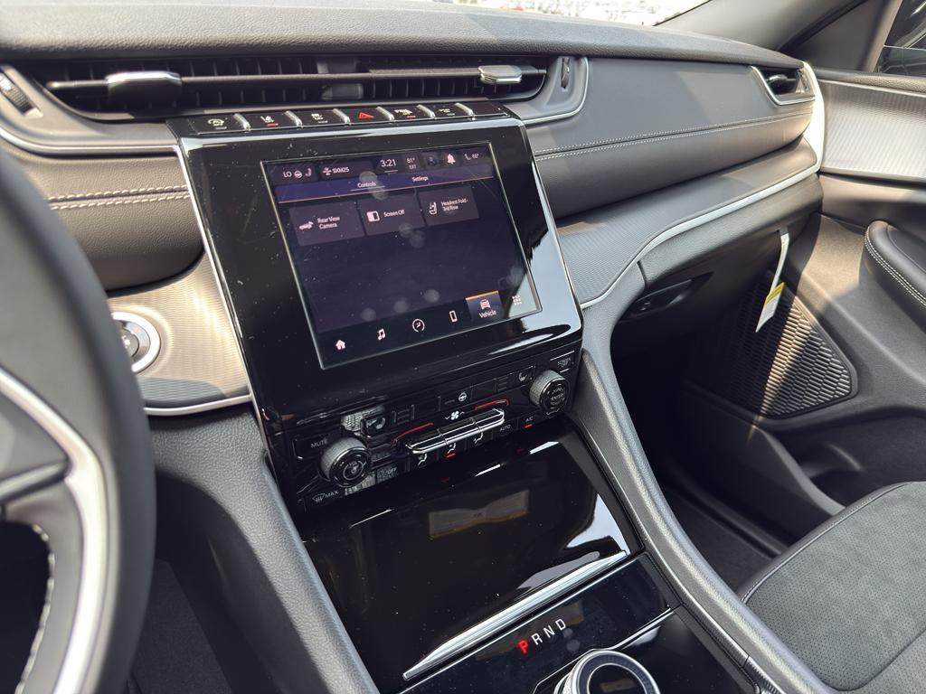 new 2025 Jeep Grand Cherokee L car, priced at $47,438