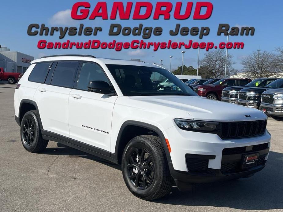 new 2025 Jeep Grand Cherokee L car, priced at $44,999