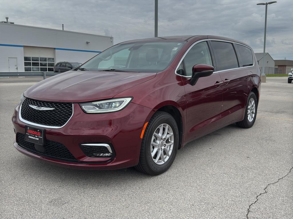 used 2023 Chrysler Pacifica car, priced at $26,795