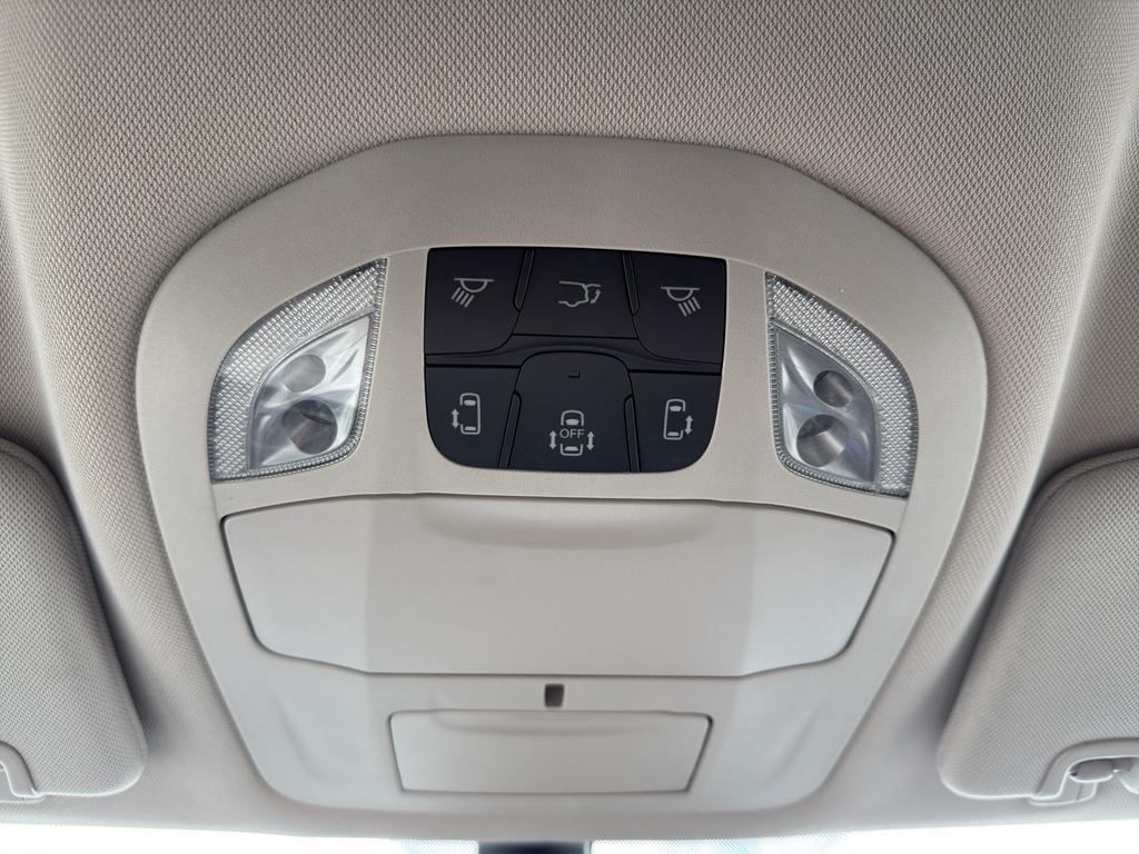 used 2023 Chrysler Pacifica car, priced at $26,795