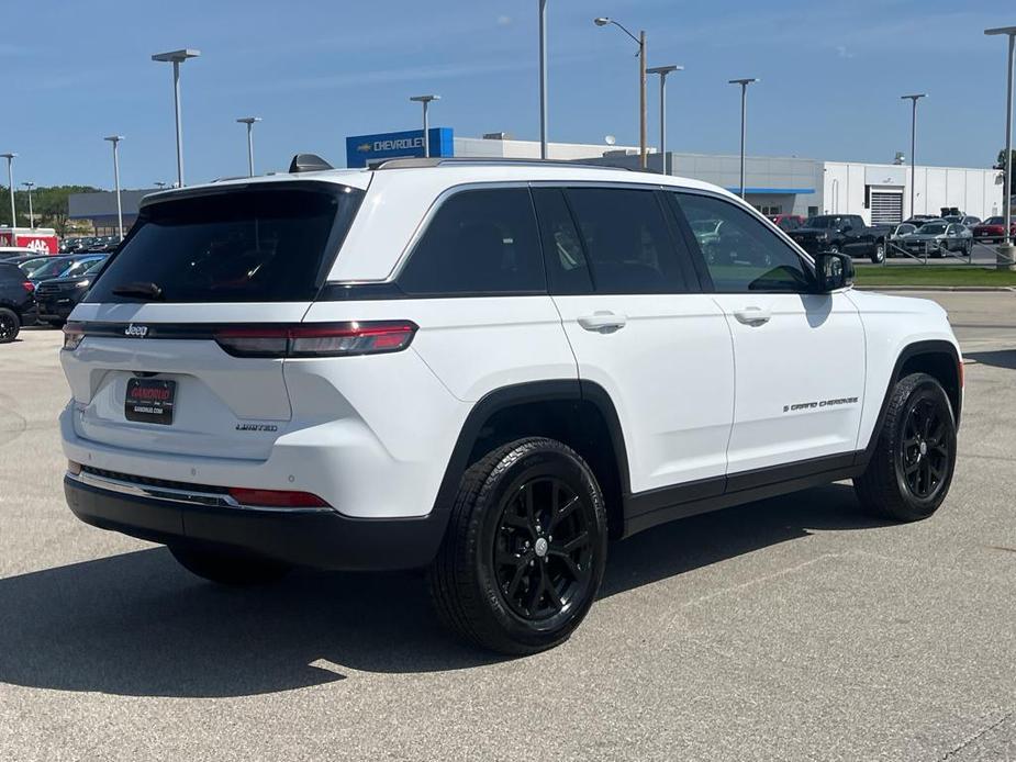 used 2022 Jeep Grand Cherokee car, priced at $34,995