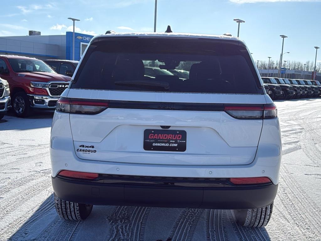 new 2025 Jeep Grand Cherokee car, priced at $44,743