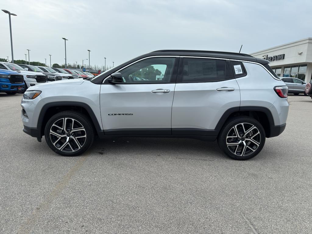 new 2025 Jeep Compass car, priced at $34,733