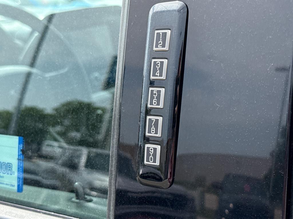 used 2021 Ford F-150 car, priced at $38,495