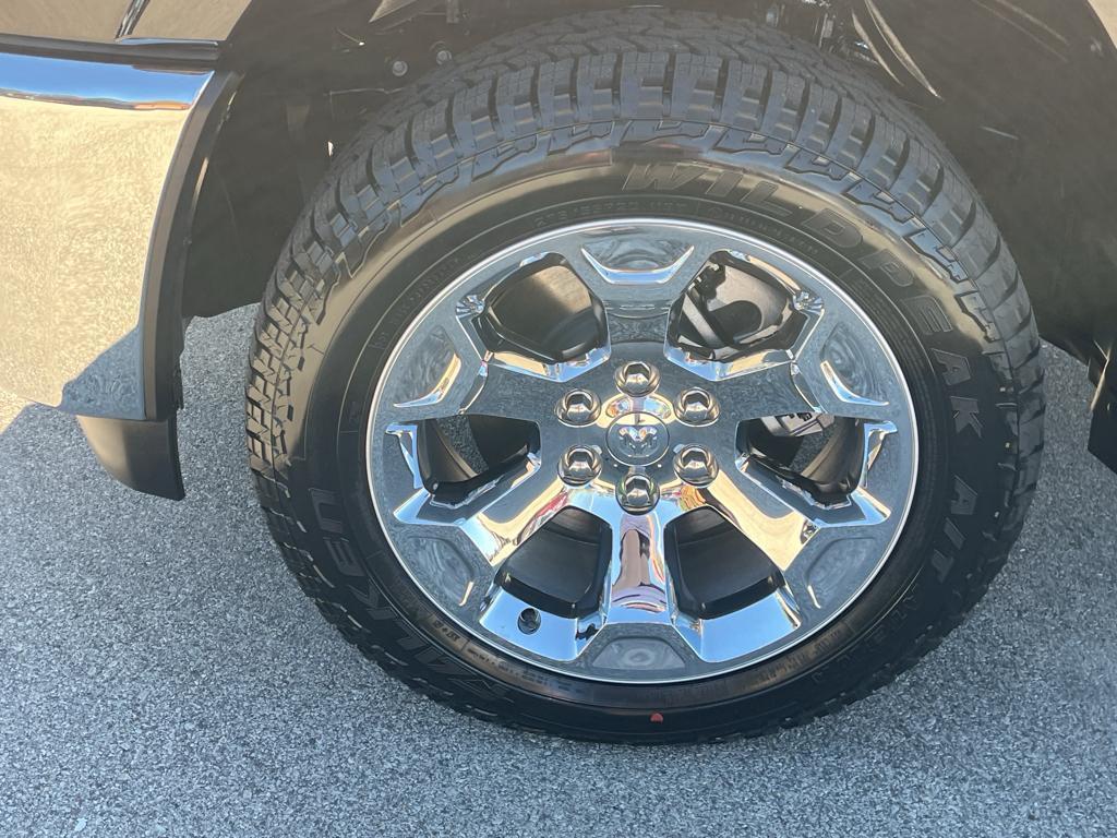new 2025 Ram 1500 car, priced at $61,500