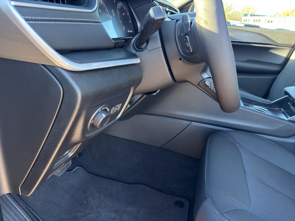 new 2025 Jeep Grand Cherokee L car