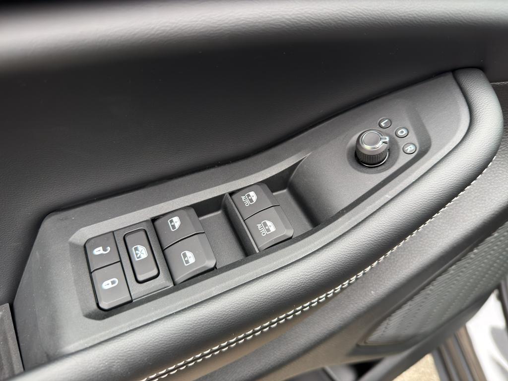 new 2025 Jeep Grand Cherokee L car, priced at $49,543