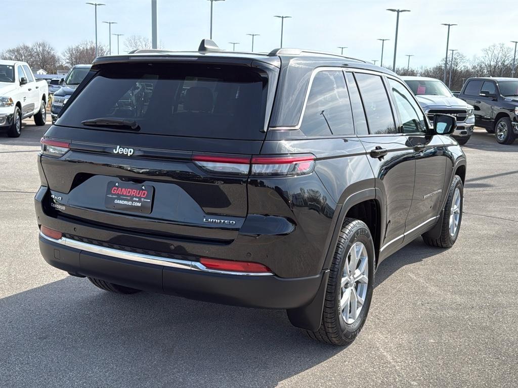 used 2023 Jeep Grand Cherokee car, priced at $31,895