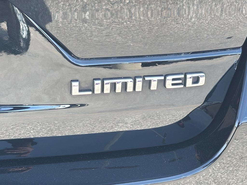 used 2023 Jeep Grand Cherokee car, priced at $31,895