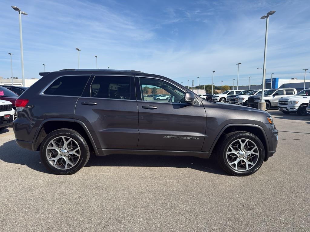 used 2018 Jeep Grand Cherokee car, priced at $16,995