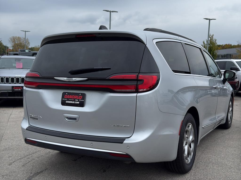 used 2023 Chrysler Pacifica car, priced at $28,995