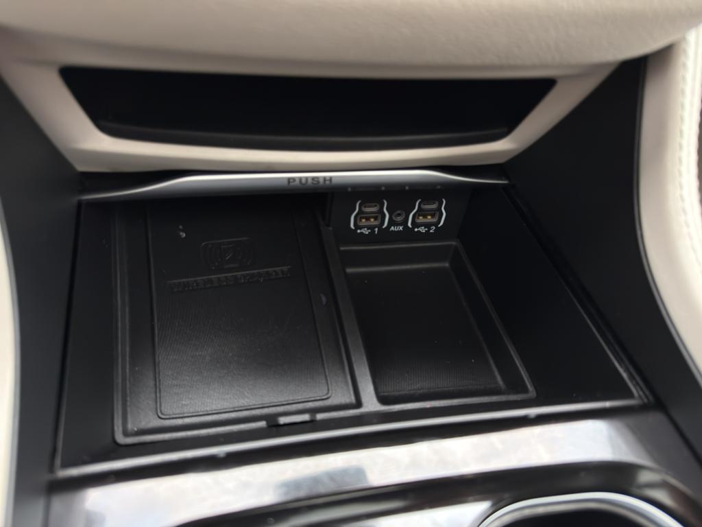 used 2023 Chrysler Pacifica car, priced at $28,995