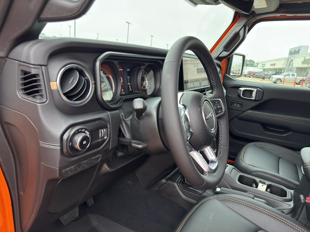 new 2025 Jeep Wrangler car, priced at $59,915