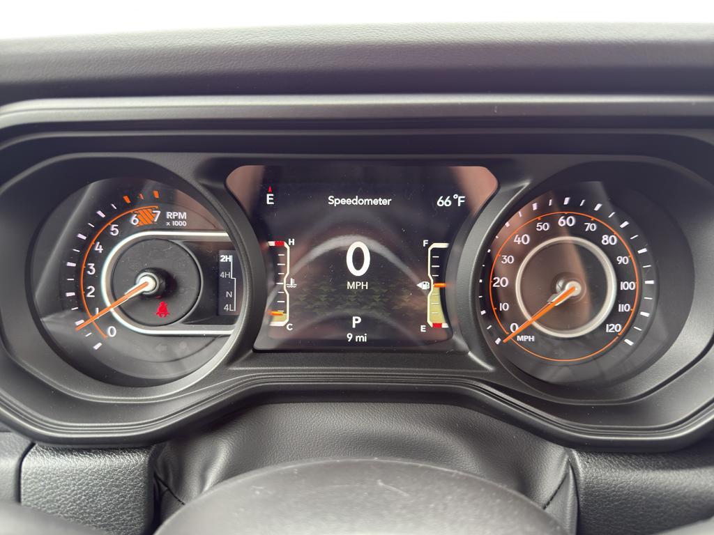 new 2025 Jeep Wrangler car, priced at $59,915