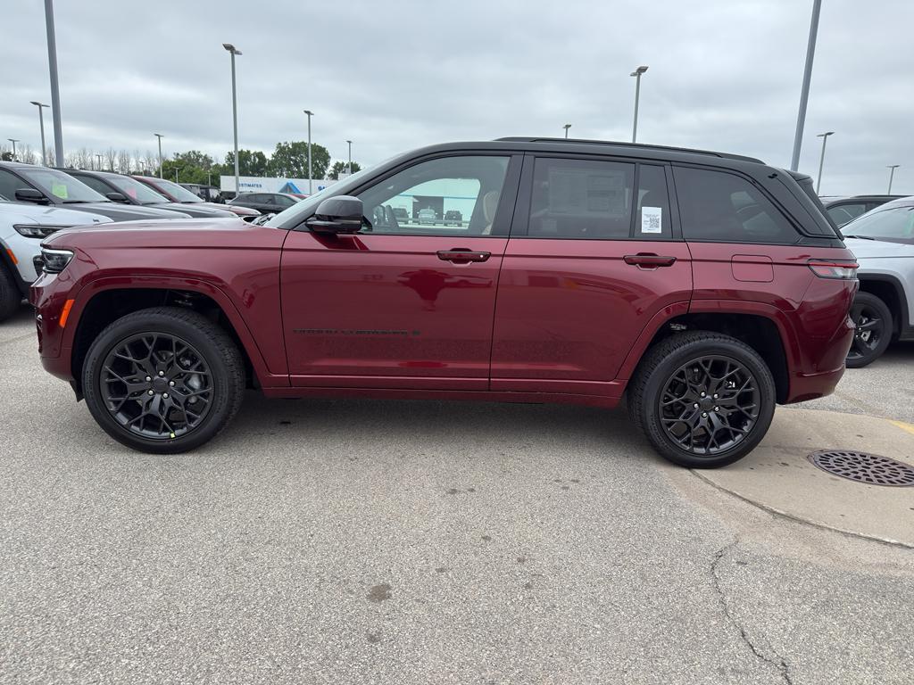 new 2025 Jeep Grand Cherokee car, priced at $67,669