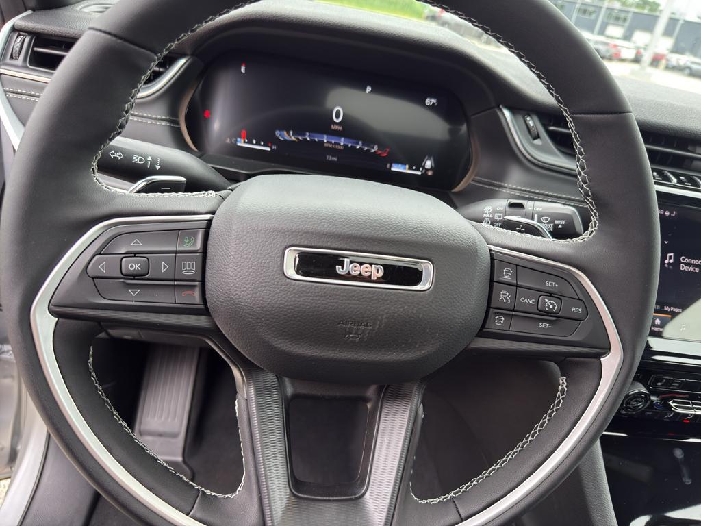 new 2025 Jeep Grand Cherokee L car, priced at $49,096